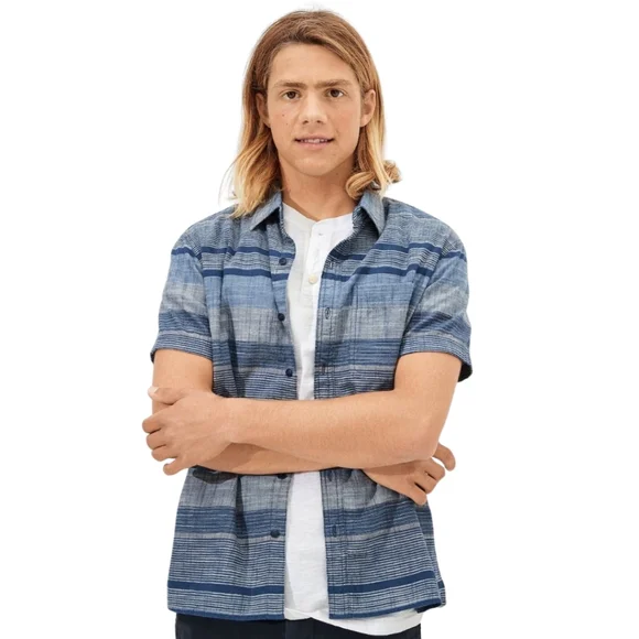 American Eagle Men Blue Striped Button-Up Resort Shirt - Picture 4 of 4